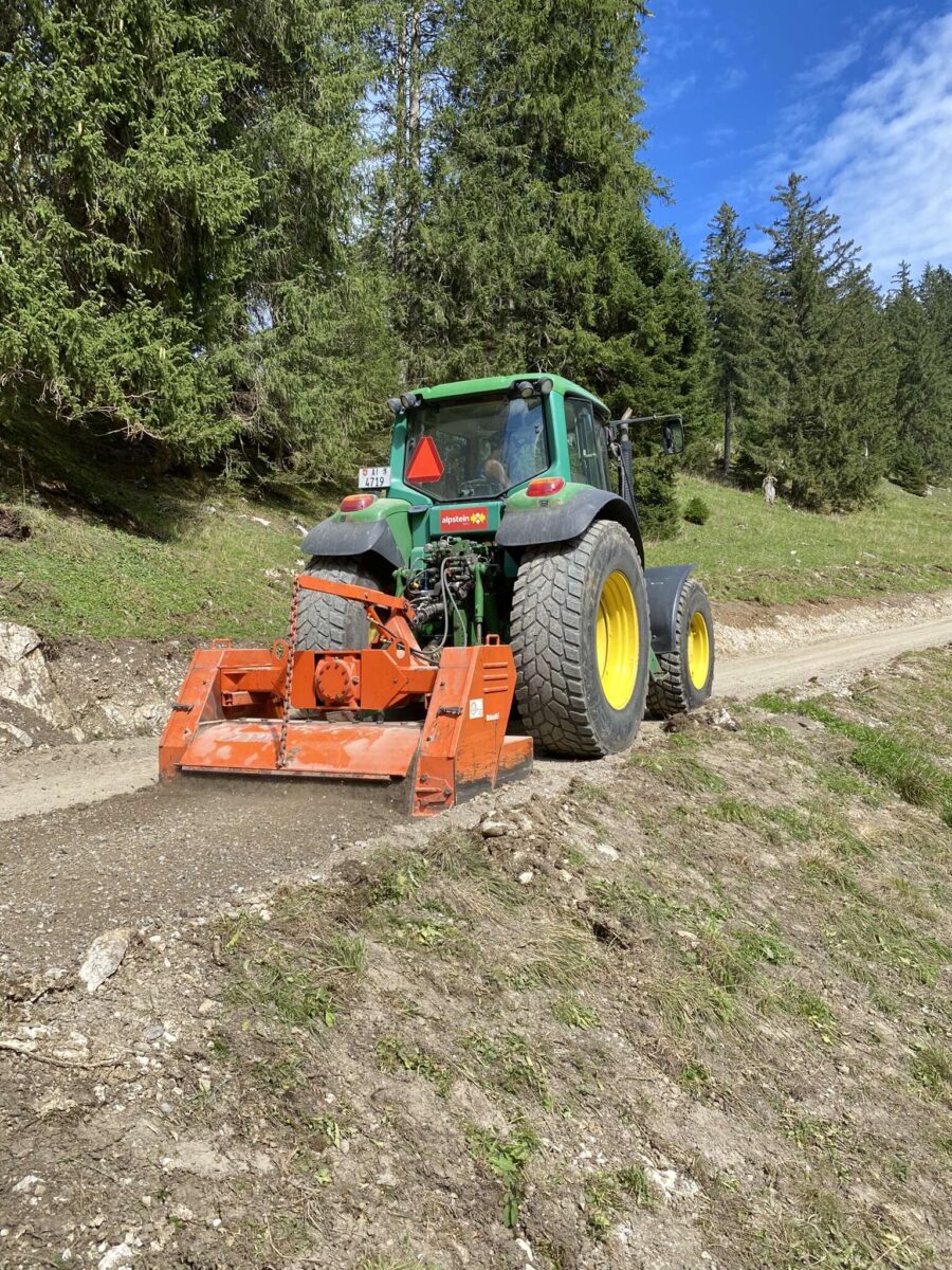 Sanierung Flurstrasse Alp Soll